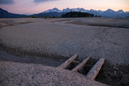 Ostallgäu: Entdeckungstour -Versunkene Welten- des seit 1954 von Juni bis Oktober überfluteten Ort Forggen (Schwangau)