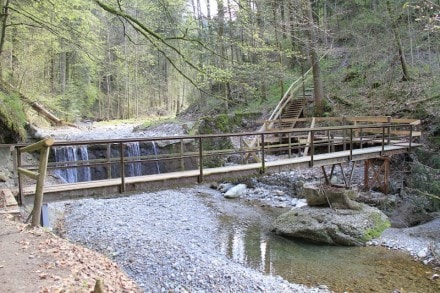 Westallgäu: Die Hausbachklamm und Entschenstein bei Weiler-Simmberg (Weiler-Simmerberg)