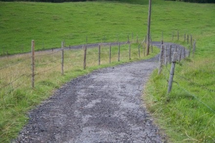 Oberallgäu: Über den Heinrichweg H2 zur Burgruine Sulzberg und zur keltische Fliehburg (Sulzberg)