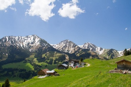 Tannheimer Tal: Zugspitzblick (Zöblen)