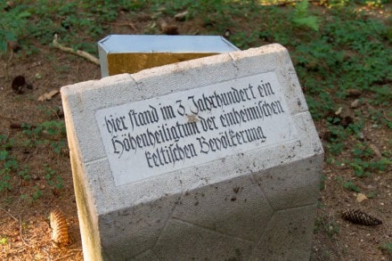 Unterallgu: Hohenrain, Hhendenkmal der Kelten (3. Jhr)  (Bad Grnenbach)