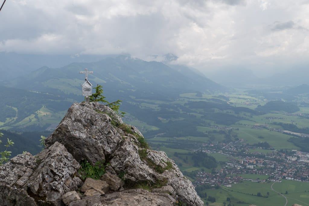 Das Burgberger Hörnle bei Burgberg (Sonthofen - Oberallgäu / 2015) Das Burgberger Hörnle bei Burgberg (Sonthofen - Oberallgäu / 2015)