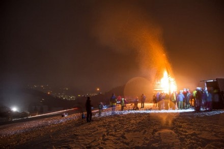 Oberallgäu: Funkenfeuer in Gunzesried 2016 (Gunzesried)