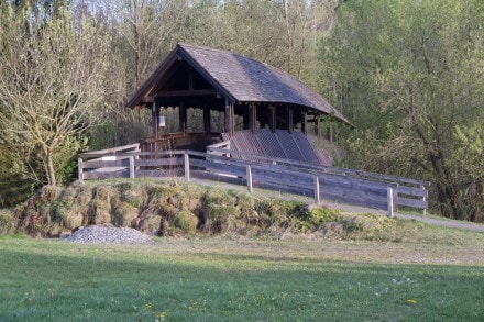 Westallgäu: Gedeckte Holzbrücke (Isny)