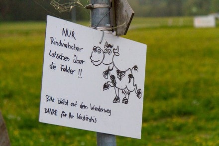 Info: Bitte auf dem Wanderweg bleiben