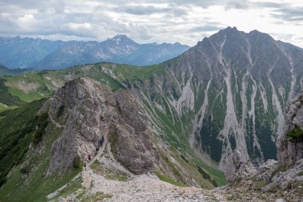 Tannheimer Tal: Rohnenspitze, Ponten und Bschiesser von Schattwald aus (Schattwald)