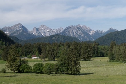 Vom Schloss Neuschwanstein auf den Tegelberg, Branderschrofen, Latschenschrofen, Spitzigschröfle und Schönleitschrofen