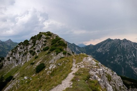 Tirol: Rundtour von Vils aus auf den Vilser Kegel (Vils)