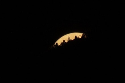 Oberallgäu: Mondaufgang am Sonnenkopf (Tiefenbach)