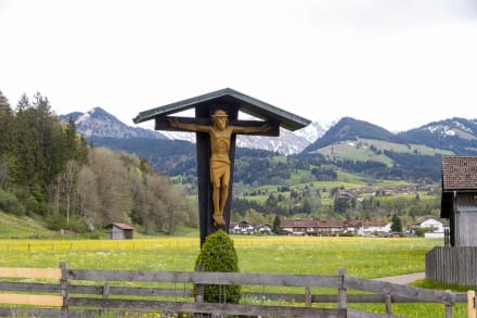 Wanderung Burgruine Fluhenstein & Burgstall Berghofen: Kapellenrunde