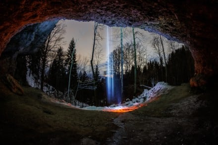 Oberallgäu: Höhle am Hinanger Wasserfall (Sonthofen)