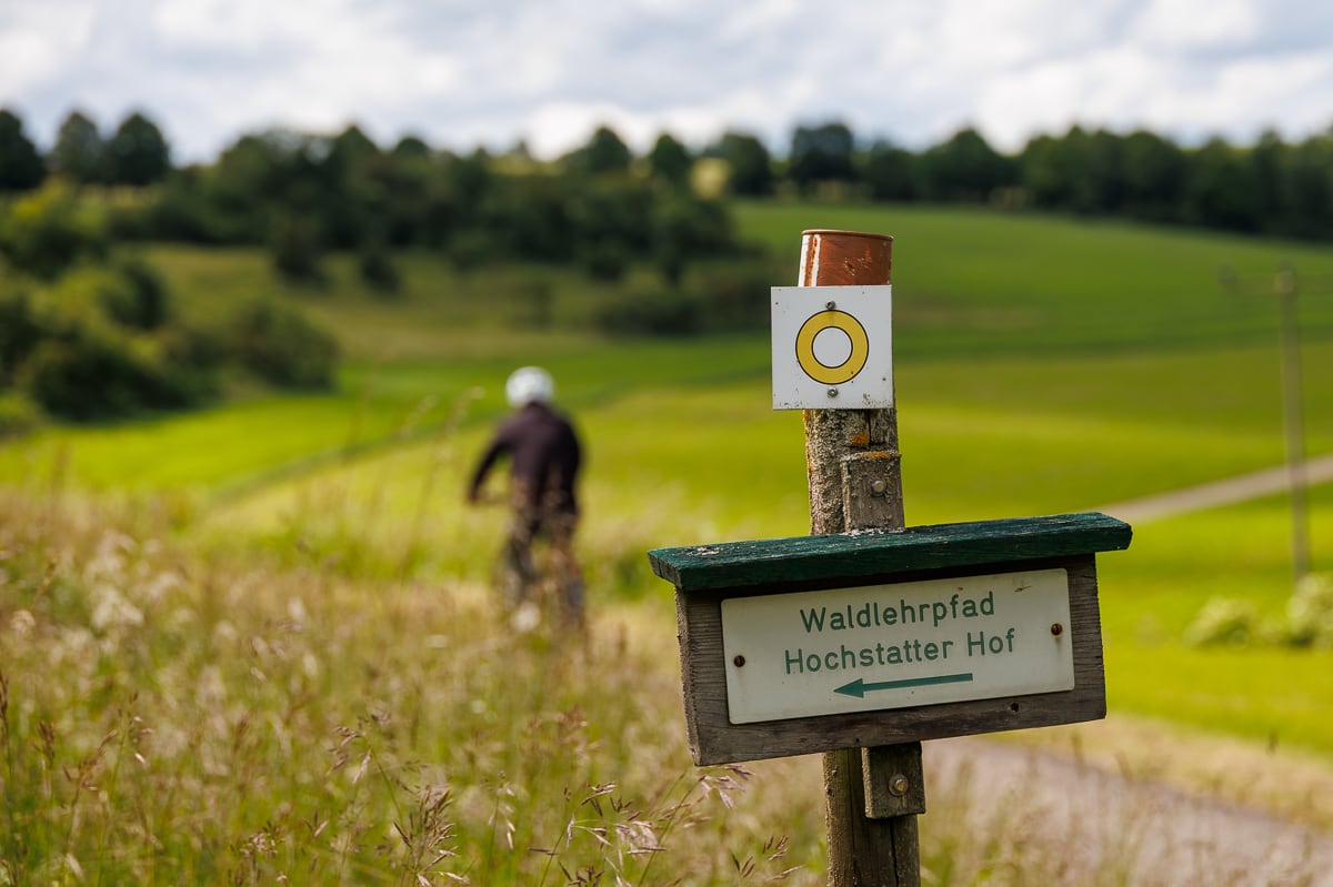 Auernheim Rundweg – Höllbrunnen, Burgstall & Paulinenhöhle (Neresheim - Ries / 2024)