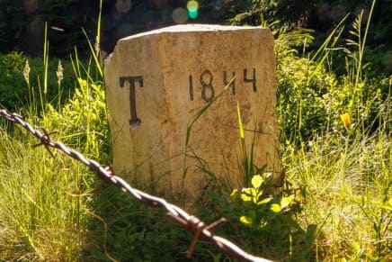 Tirol: Grenzstein Tirol 1844 (Jungholz)