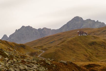 Über die Gipfel des Verwalls: Von der Neuen Heilbronner Hütte via Versalspitze zurück ins Paznaun
